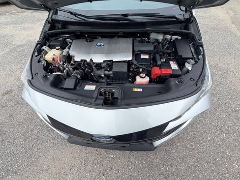 Used 2020 Toyota Prius Prime XLE FWD image 12