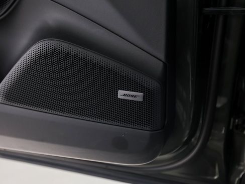 New 2025 Porsche Macan Electric image 22