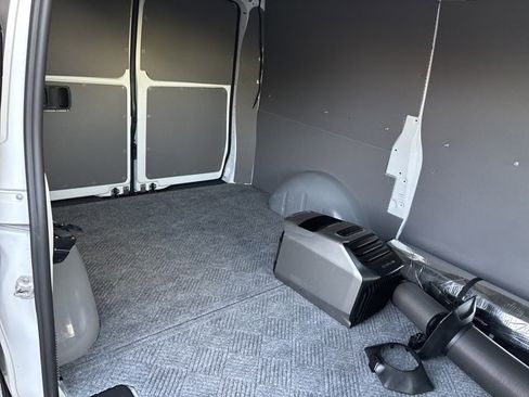 Used 2023 Mercedes-Benz Metris Cargo image 19