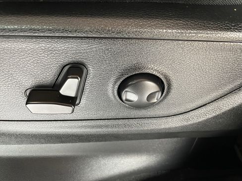 Used 2022 RAM 1500 Big Horn image 12