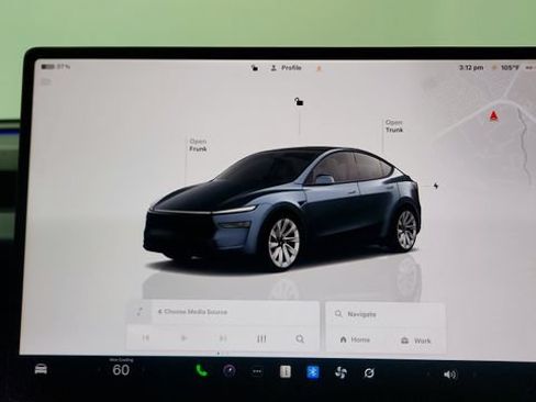 Used 2026 Tesla Model Y Long Range RWD image 82