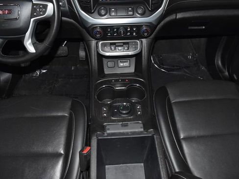 Used 2023 GMC Acadia SLT image 20