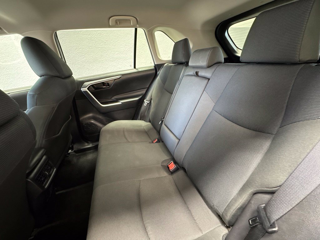 Used 2025 Toyota RAV4 LE AWD/4WD image 19