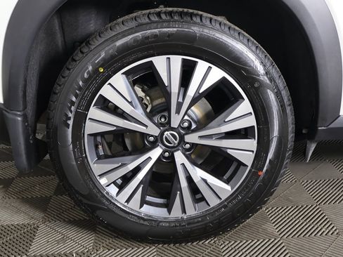 Used 2021 Nissan Rogue SV w/ Premium Package image 21