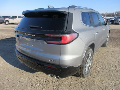 New 2026 GMC Acadia Denali Ultimate image 5