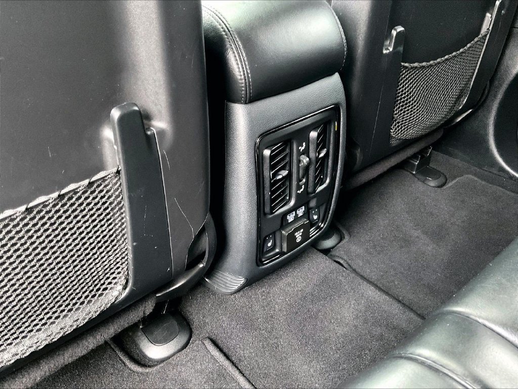 Used 2020 Jeep Grand Cherokee High Altitude AWD/4WD image 28