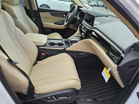 New 2026 Acura MDX SH-AWD w/ Advance Package image 10
