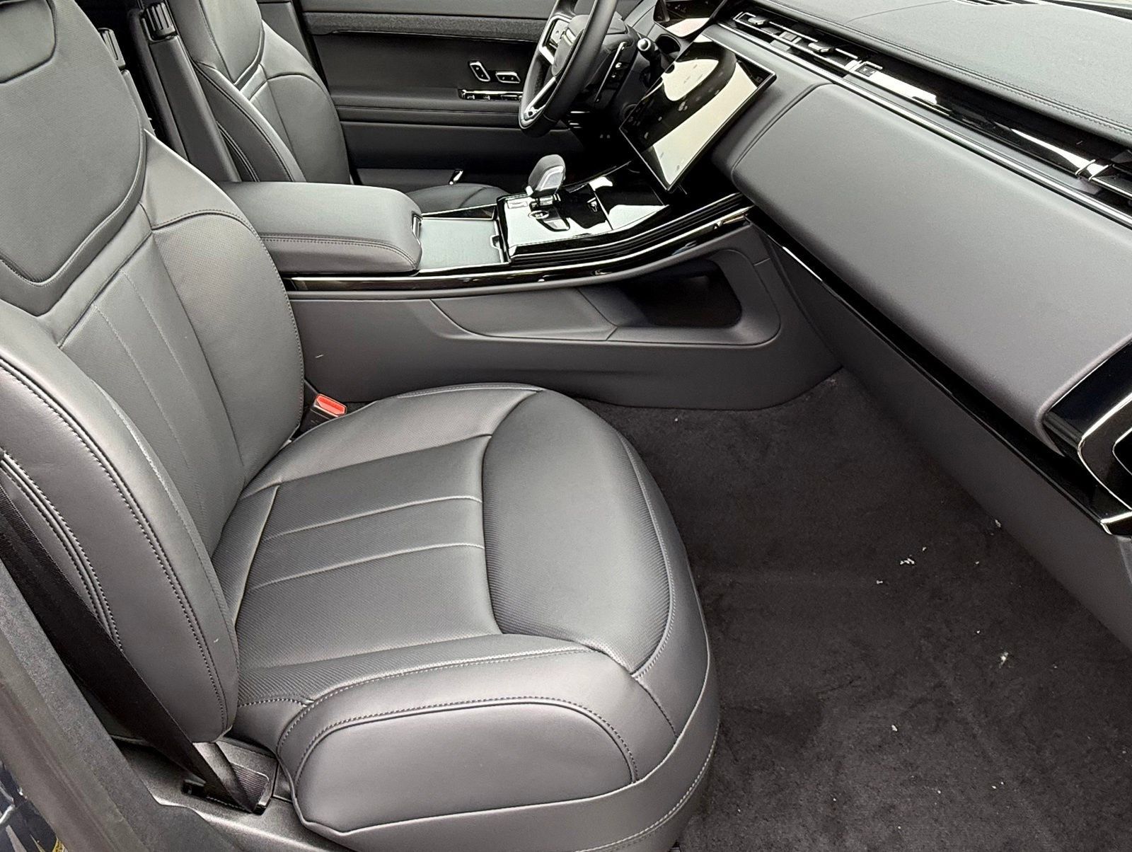 New 2026 Land Rover Range Rover Sport SE AWD/4WD image 20