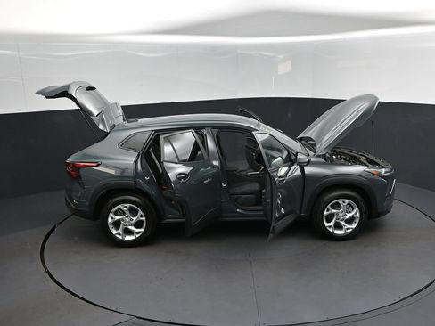 New 2026 Chevrolet Trax LS w/ LS Convenience Package FWD image 50