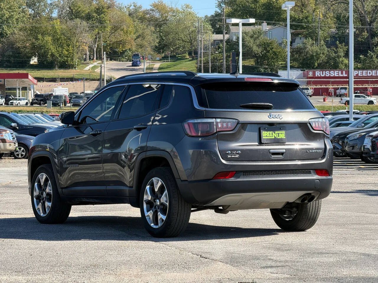 Used 2018 Jeep Compass Limited AWD/4WD image 2