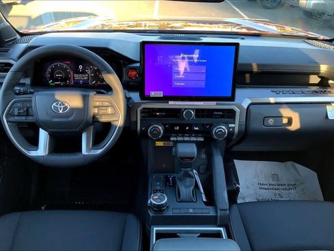 New 2025 Toyota Tacoma TRD Off-Road image 5