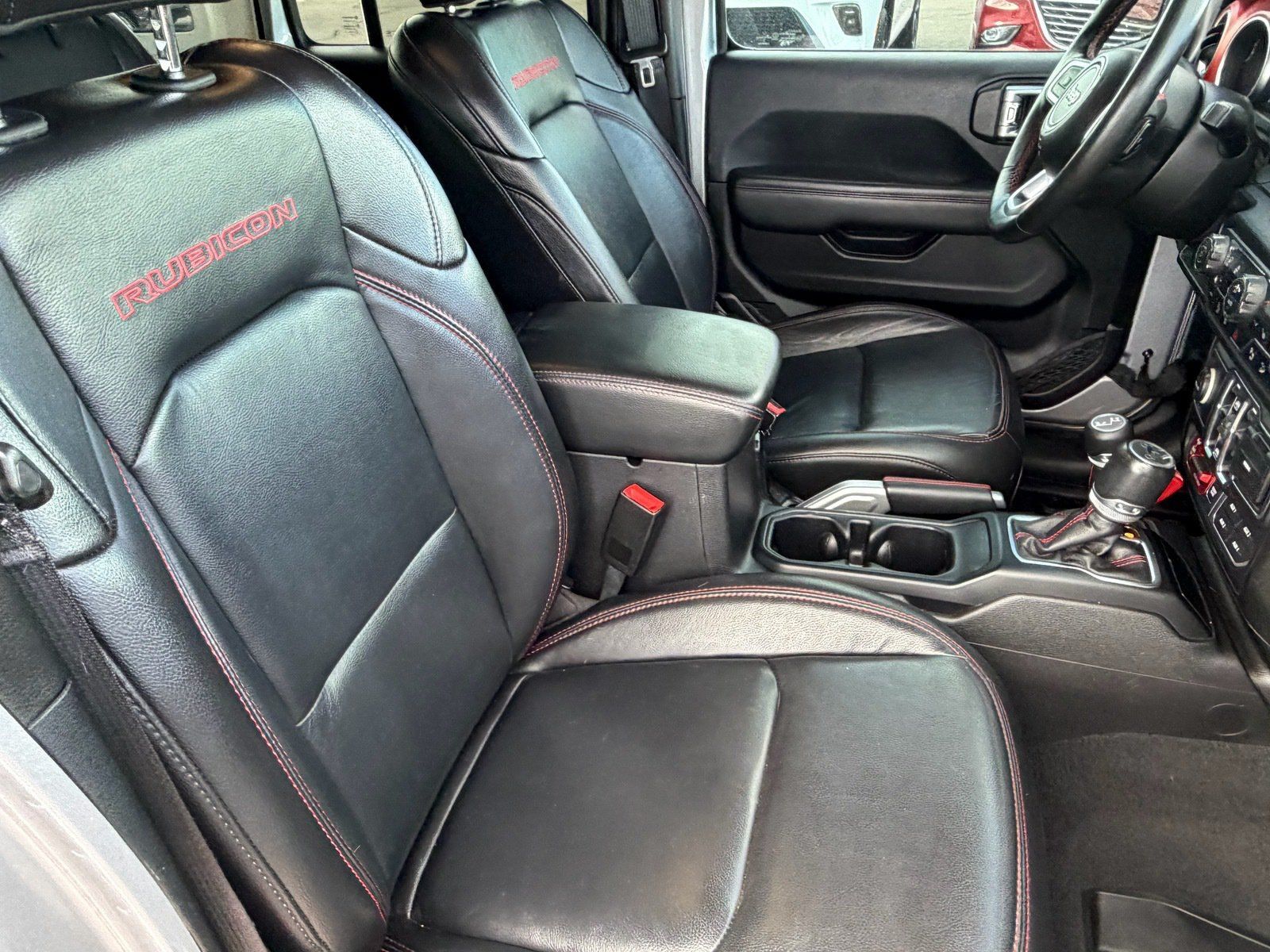 Used 2019 Jeep Wrangler Unlimited Rubicon AWD/4WD image 34