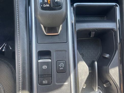 Certified 2024 Nissan Pathfinder SL AWD/4WD image 18