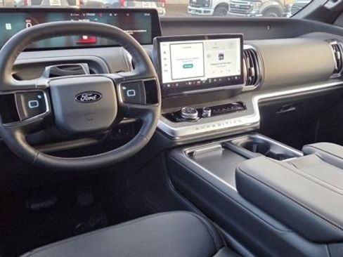 New 2026 Ford Expedition Tremor image 15