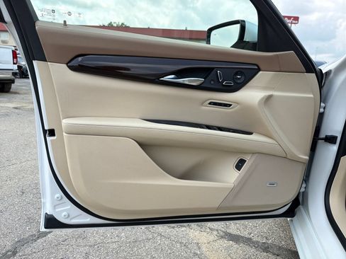 Used 2018 Cadillac CT6 Platinum AWD/4WD image 12