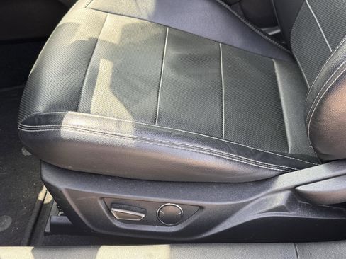 Used 2019 Ford Mustang GT Premium image 7