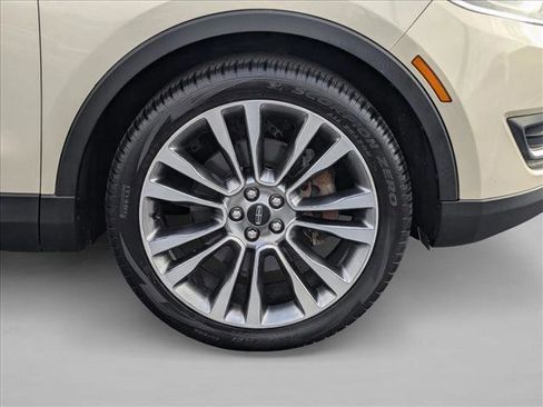 Used 2016 Lincoln MKX Reserve w/ Cargo Utility Package FWD image 23