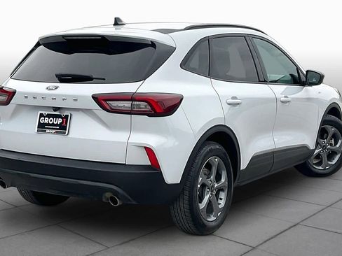 Used 2025 Ford Escape ST-Line FWD image 12