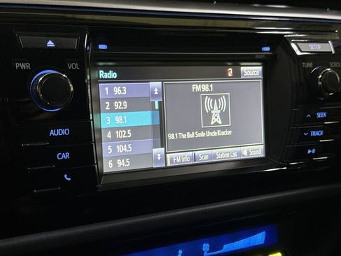 Used 2016 Toyota Corolla S FWD image 14