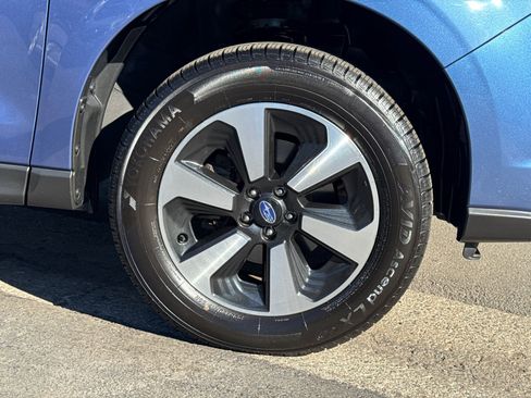 Used 2017 Subaru Forester 2.5i Premium w/ All-Weather Package image 4