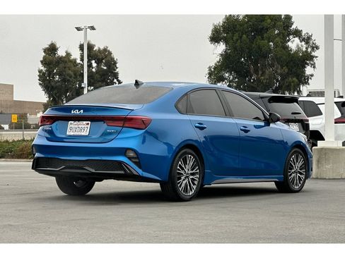 Used 2023 Kia Forte GT-Line w/ GT-Line Premium Package FWD image 4