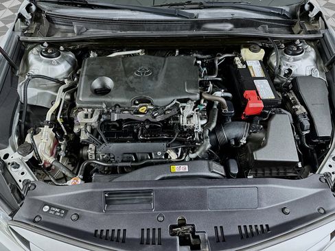 Used 2018 Toyota Camry LE image 30