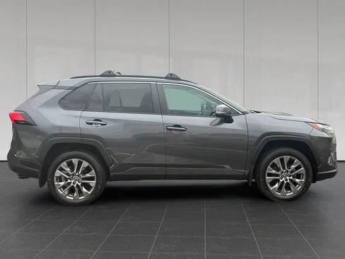 Used 2023 Toyota RAV4 XLE Premium AWD/4WD image 6