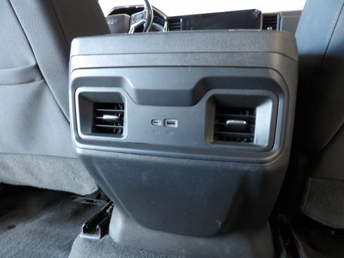Used 2022 Chevrolet Silverado 1500 RST AWD/4WD image 19