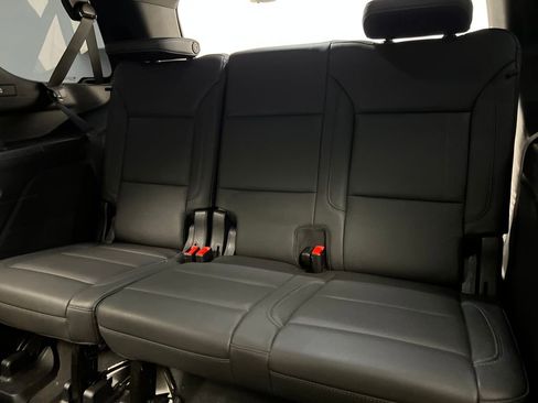 Used 2025 Chevrolet Tahoe Z71 image 32