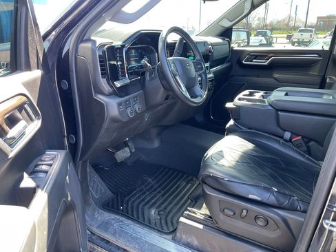 Used 2024 Chevrolet Silverado 1500 RST image 5