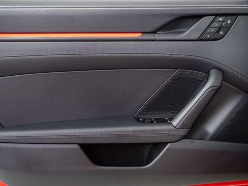 Certified 2025 Porsche 911 Carrera GTS image 6