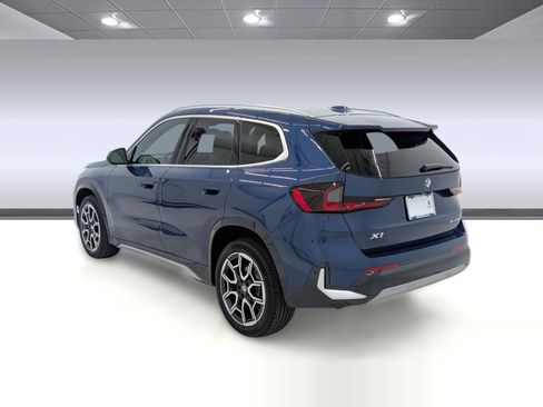 New 2025 BMW X1 xDrive28i w/ Convenience Package image 3