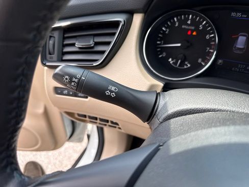 Used 2020 Nissan Rogue SV AWD/4WD image 26