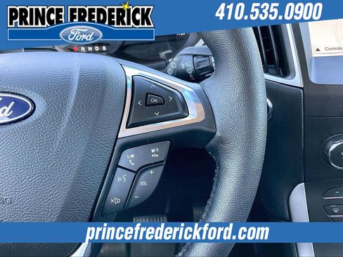 Used 2019 Ford Edge SEL w/ Equipment Group 201A image 18