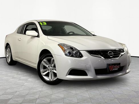 Used 2013 Nissan Altima 2.5 S FWD image 3