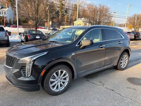 Certified 2023 Cadillac XT4 Luxury w/ Cold Weather Package image 1