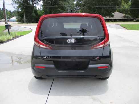 Used 2021 Kia Soul S FWD image 26