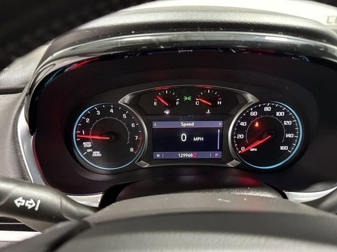 Used 2020 Chevrolet Traverse LT w/ LPO, Floor Liner Package FWD image 11