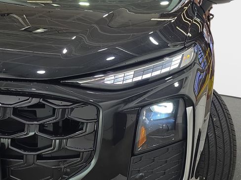 New 2026 Audi Q3 quattro 2.0T image 32