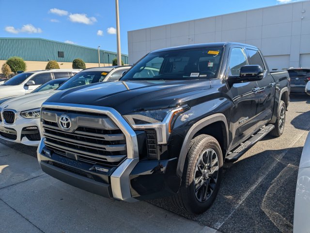 Certified 2025 Toyota Tundra Limited AWD/4WD image 2
