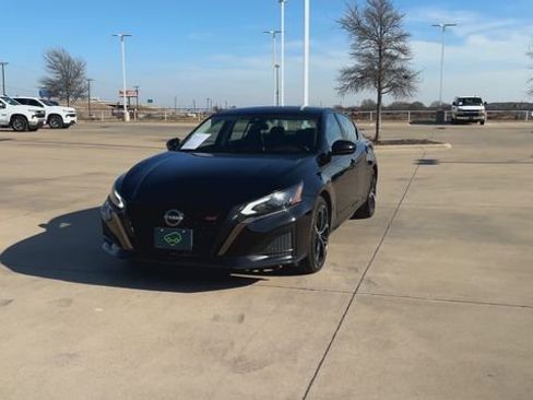 Used 2024 Nissan Altima 2.5 SR image 4