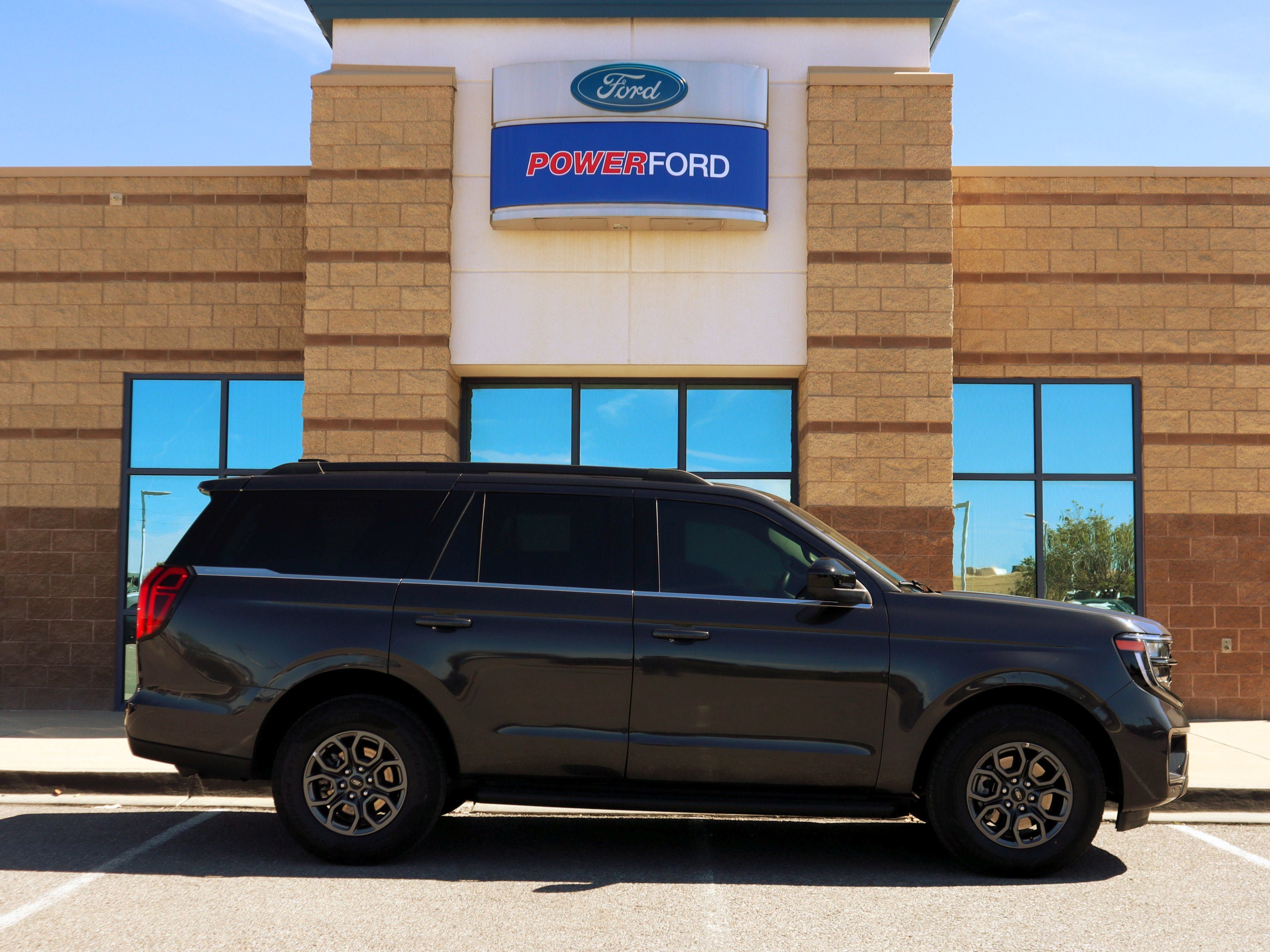 Used 2025 Ford Expedition Active AWD/4WD image 5