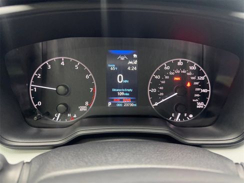 Used 2024 Toyota Corolla SE image 60