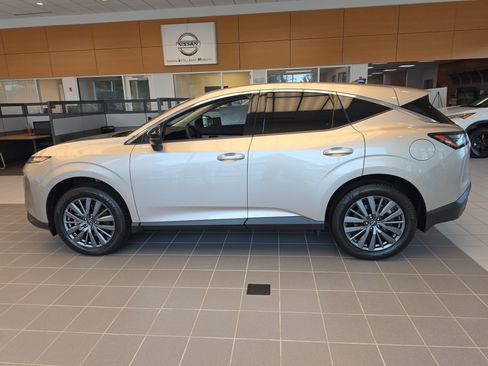 New 2026 Nissan Murano SL AWD/4WD image 2