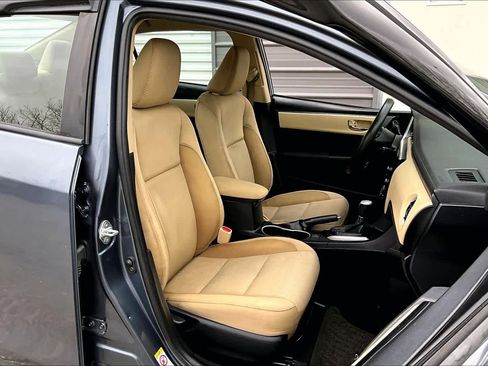 Used 2017 Toyota Corolla LE image 8