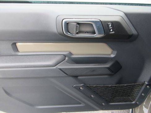 Used 2025 Ford Bronco 2-Door image 14