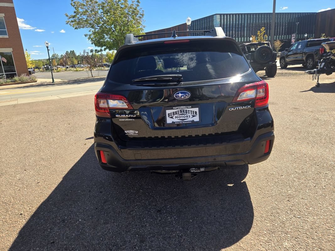 Used 2018 Subaru Outback 2.5i Limited AWD/4WD image 9