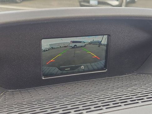 Used 2018 Ford Transit 350 XLT image 19