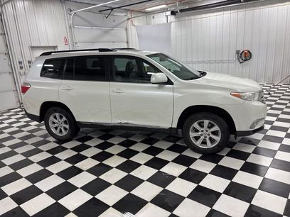 Used 2013 Toyota Highlander SE