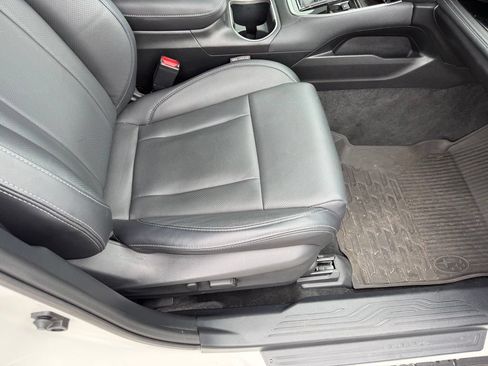 Used 2023 Subaru Outback Touring XT AWD/4WD image 18
